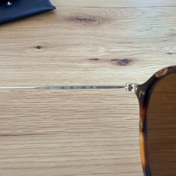 Ray-Ban Round Fleck Sunglasses main image 5
